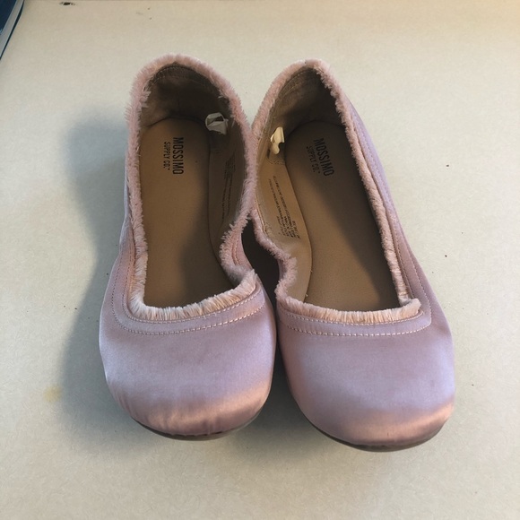 Light Pink Ballet Flats - Picture 2 of 3